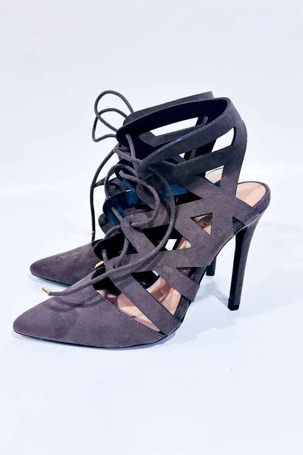 Chaussures grises lacées en suède (6.5)*-Call It Spring-La Penderie du Paradis 🕊