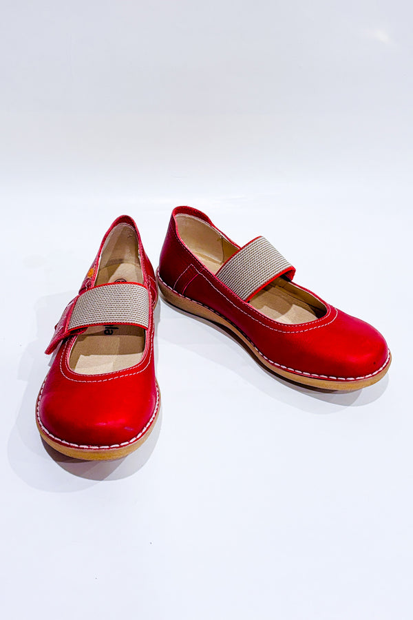 Chaussures rouges en cuir (5.5)* seconde main - Jungla- La Penderie du Paradis