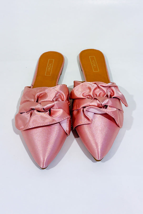 Mules satinées roses à nœud pointu seconde main - Yoki- La Penderie du Paradis