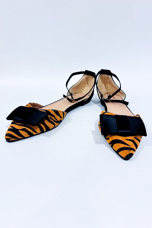 Chaussures au bout pointu motif tigré (9.5)-Autres-La Penderie du Paradis 🕊