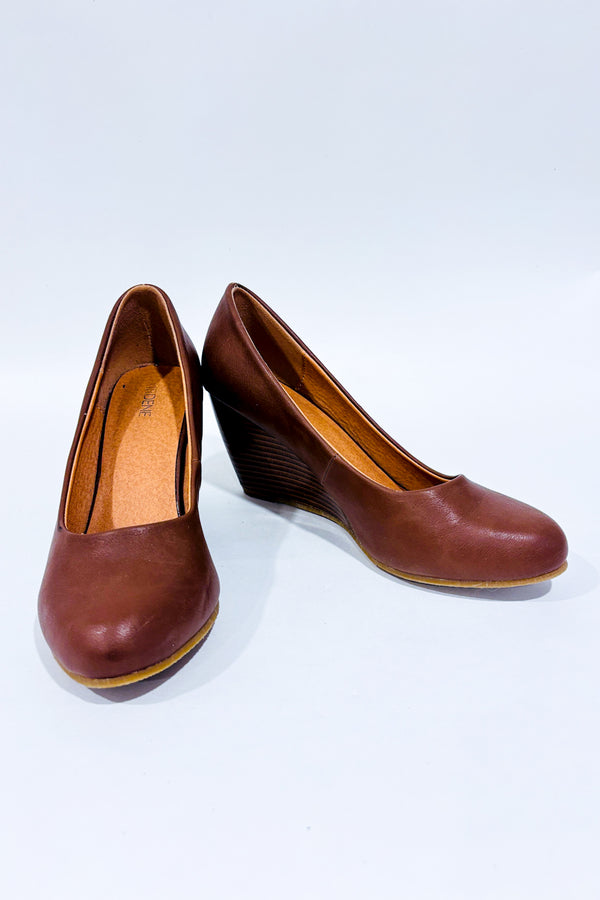 Chaussures brunes talon compensé (8)-Ardene-La Penderie du Paradis 🕊