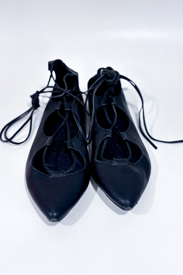 Chaussures noire lacées (7)-GAP-La Penderie du Paradis 🕊