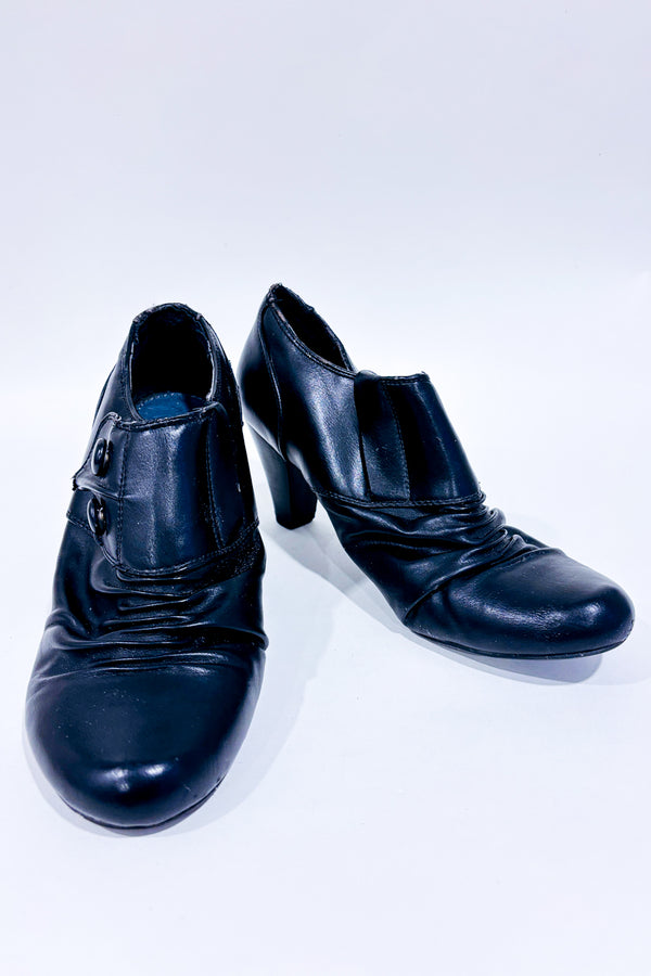 Chaussures noires (7.5)-Alberto-La Penderie du Paradis 🕊