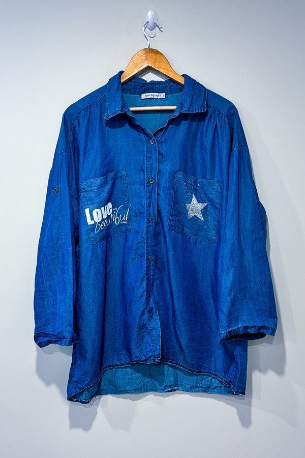 Chemise bleu jeans ''Love is a beautiful thing'' (xl) seconde main Autres