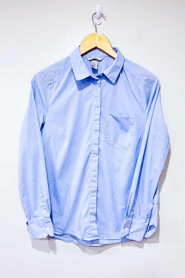 Chemise bleue et blanche rayée (s)-H&M-La Penderie du Paradis 🕊