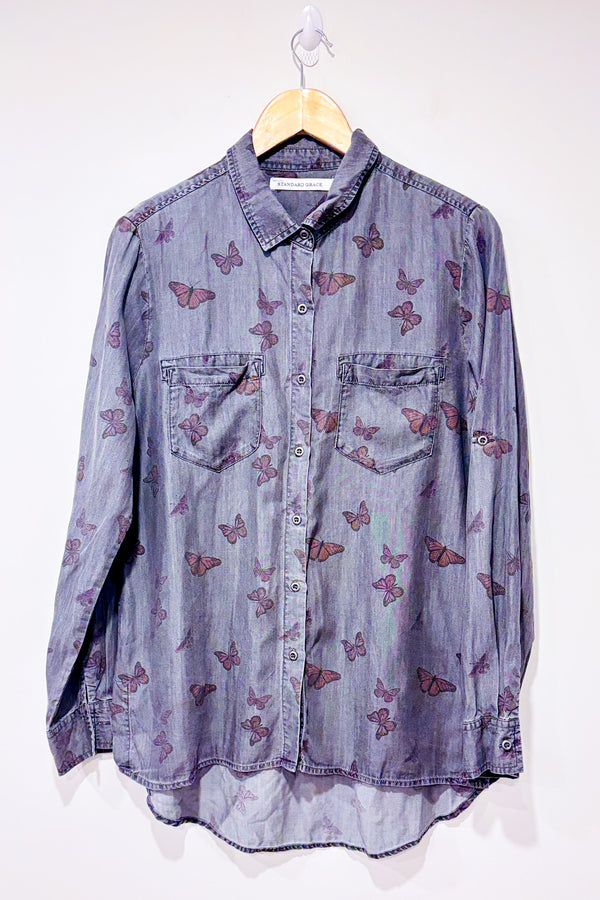 Chemise grise avec papillons (m)-Standard Grace-La Penderie du Paradis 🕊