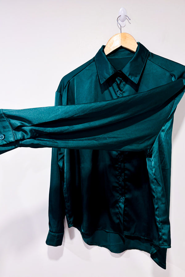 Chemise satinée vert forêt (s)-SHEIN-La Penderie du Paradis 🕊