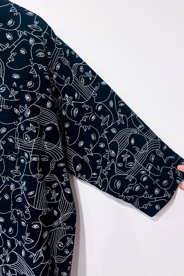Chemise ample noire à motifs visages graphiques* seconde main - Simons- La Penderie du Paradis