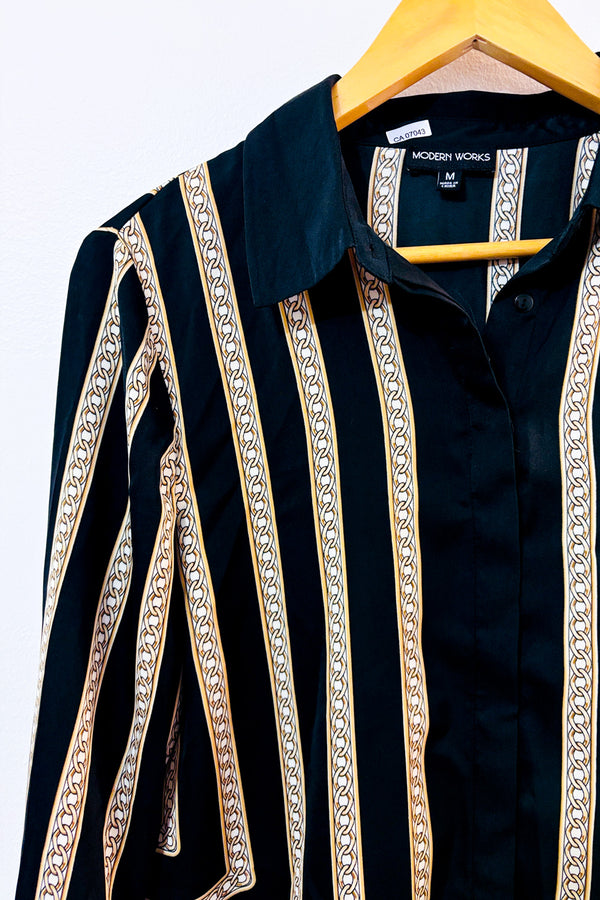 Chemise satinée noire à imprimé chaîne seconde main - Modern Works- La Penderie du Paradis