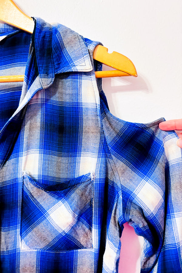 Chemise bleue à carreaux à épaules dénudées seconde main - Nygård- La Penderie du Paradis