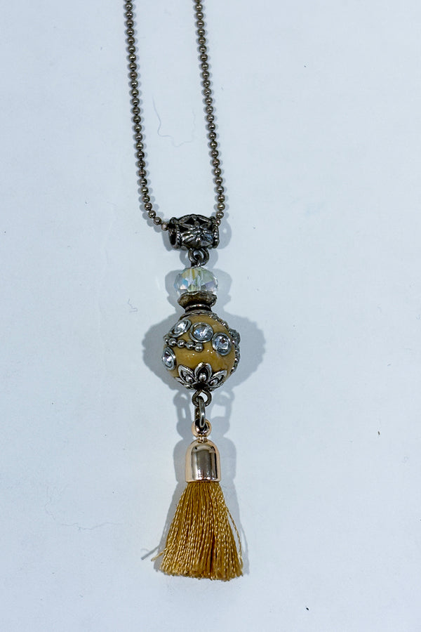 Collier argent pendentif pompom beige-Autres-La Penderie du Paradis 🕊