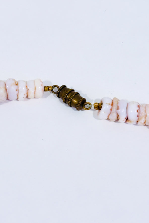 Collier de pierres blanches et roses-Autres-La Penderie du Paradis 🕊
