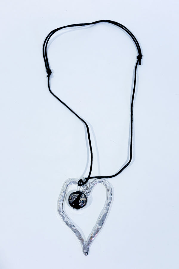 Collier noir pendentif coeur argent-Autres-La Penderie du Paradis 🕊