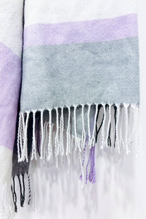 Écharpe grise et mauve à carreaux-Autres-La Penderie du Paradis 🕊
