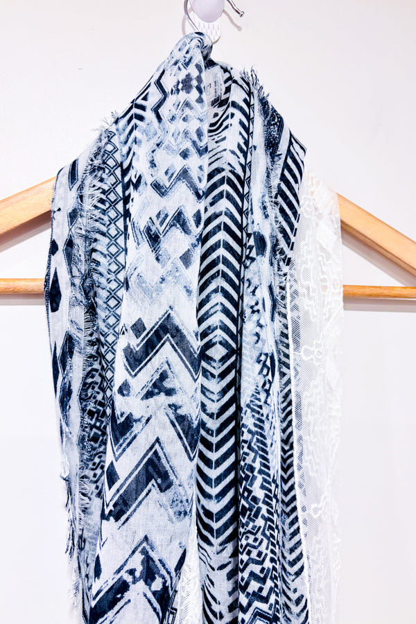 Foulard infini gris et bleu avec dentelle-Autres-La Penderie du Paradis 🕊