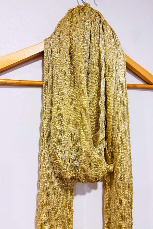 Foulard or texturé avec franges seconde main - Autres- La Penderie du Paradis