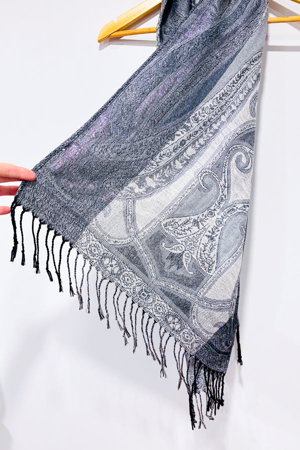 Foulard argent scintillant à motif fleuri seconde main - Autres- La Penderie du Paradis