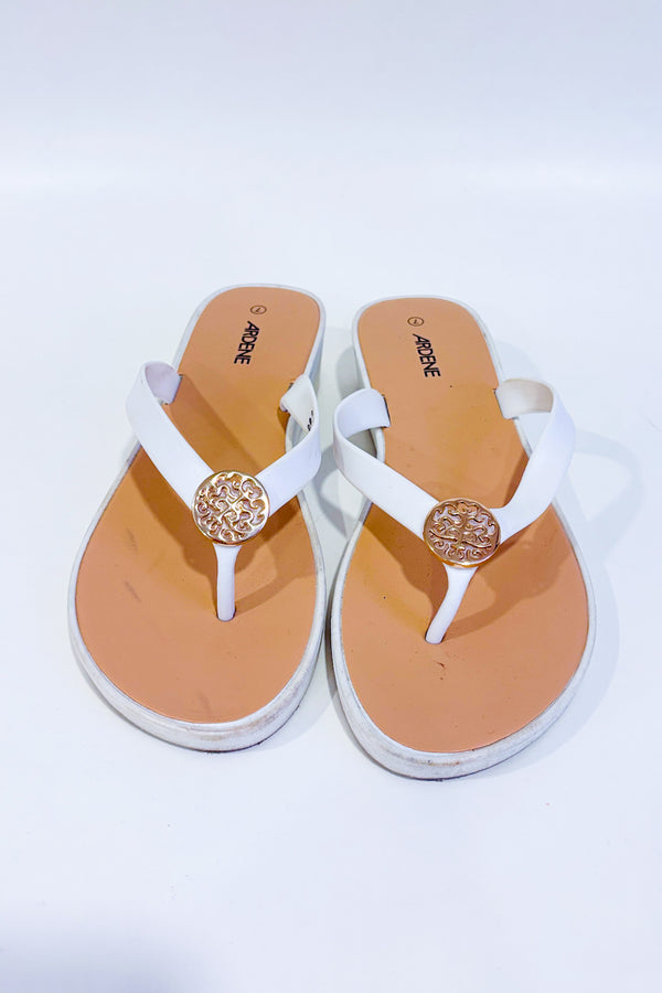 Gougounes blanches (7)-Ardene-La Penderie du Paradis 🕊