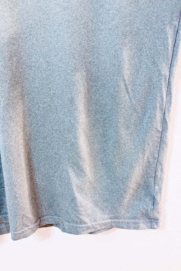 T-shirt sport gris - Homme seconde main - Under Armour- La Penderie du Paradis