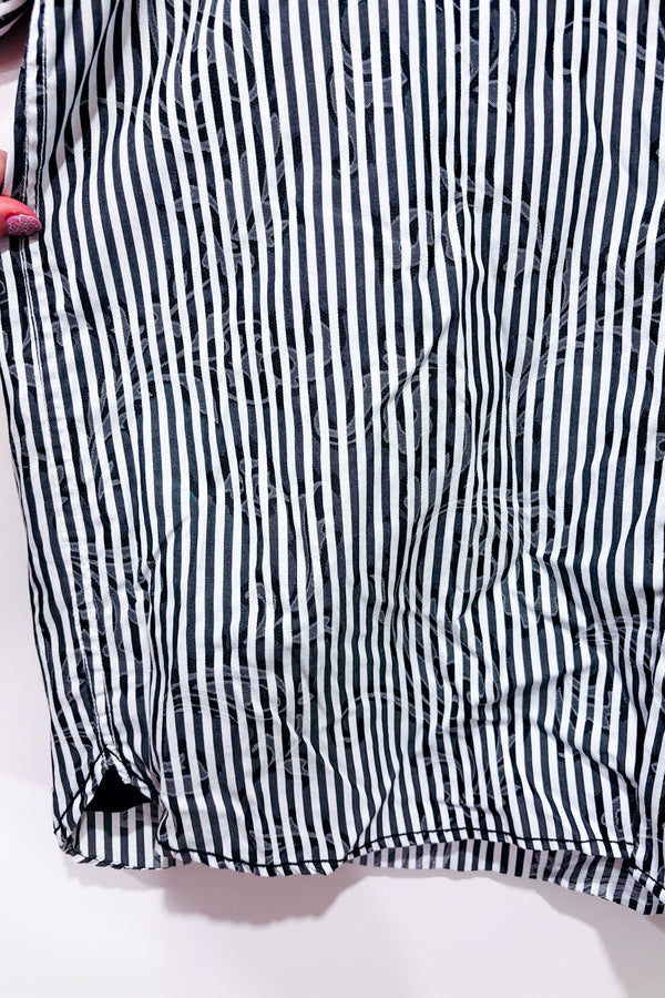 Chemise noire et blanche rayée et fleurie - Homme* seconde main - Orvieto- La Penderie du Paradis