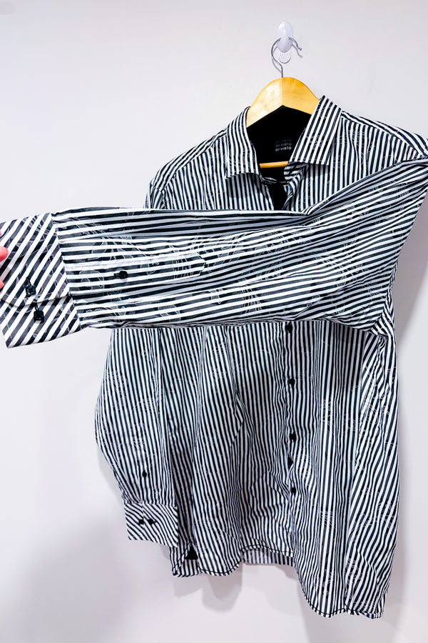 Chemise noire et blanche rayée et fleurie - Homme* seconde main - Orvieto- La Penderie du Paradis