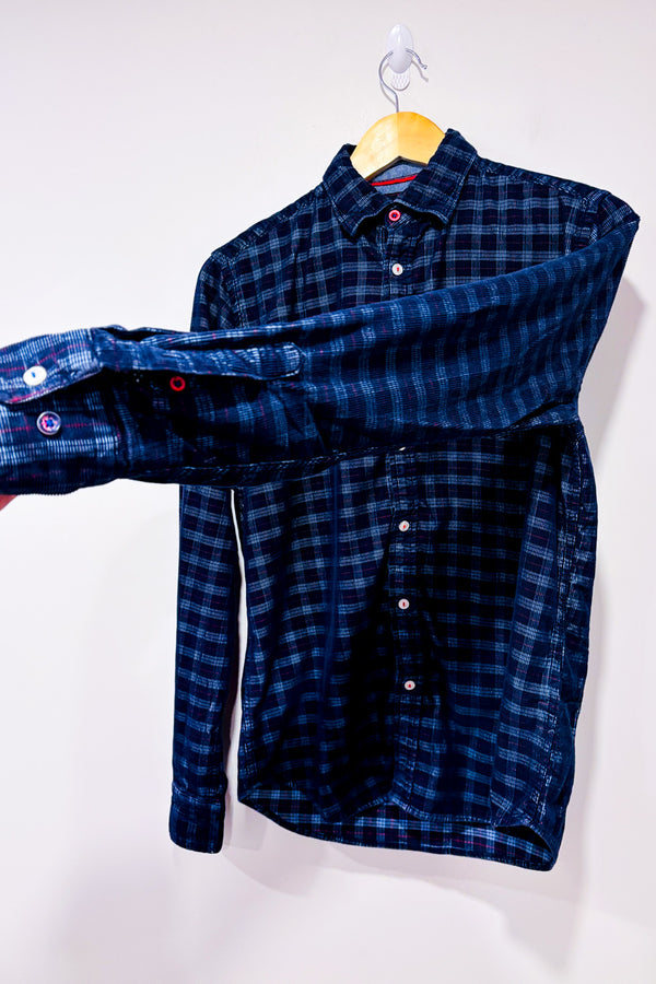 Chemise Kauri marine à carrreaux en corduroy - Homme* seconde main - New Zealand Auckland- La Penderie du Paradis