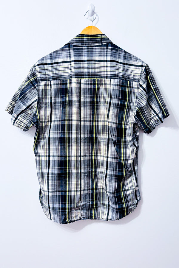 Chemise à carreaux gris, noir et vert à manches courtes seconde main - Noize78- La Penderie du Paradis