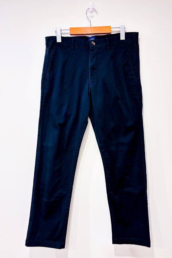 Pantalon noir - Homme seconde main - GAP- La Penderie du Paradis