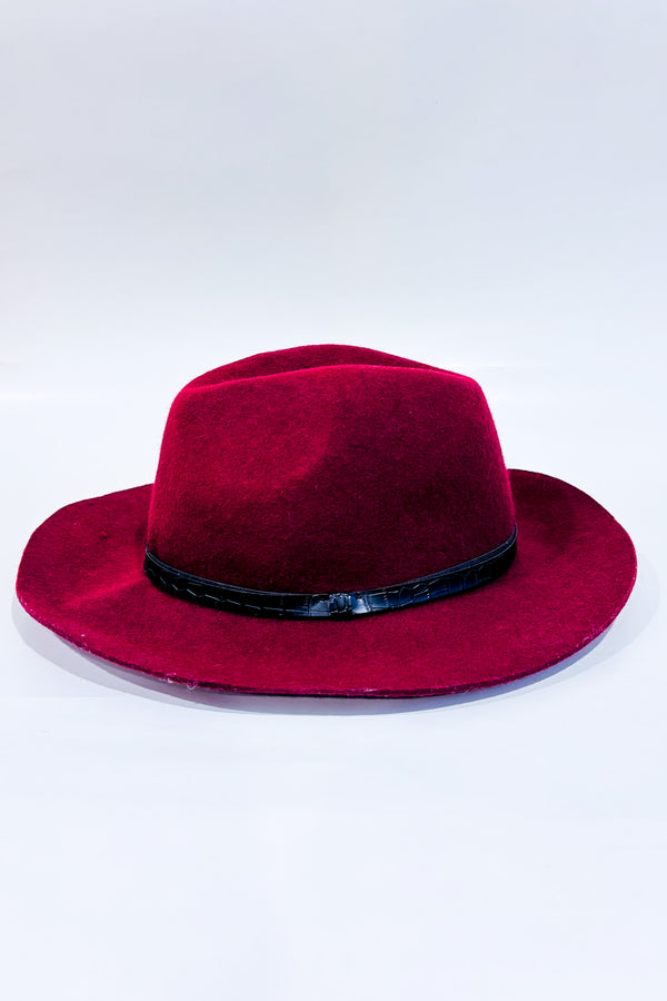 Chapeau bourgogne en laine (m)-Zara-La Penderie du Paradis 🕊