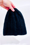 Tuque noire en tricot avec fleur seconde main - Autres- La Penderie du Paradis