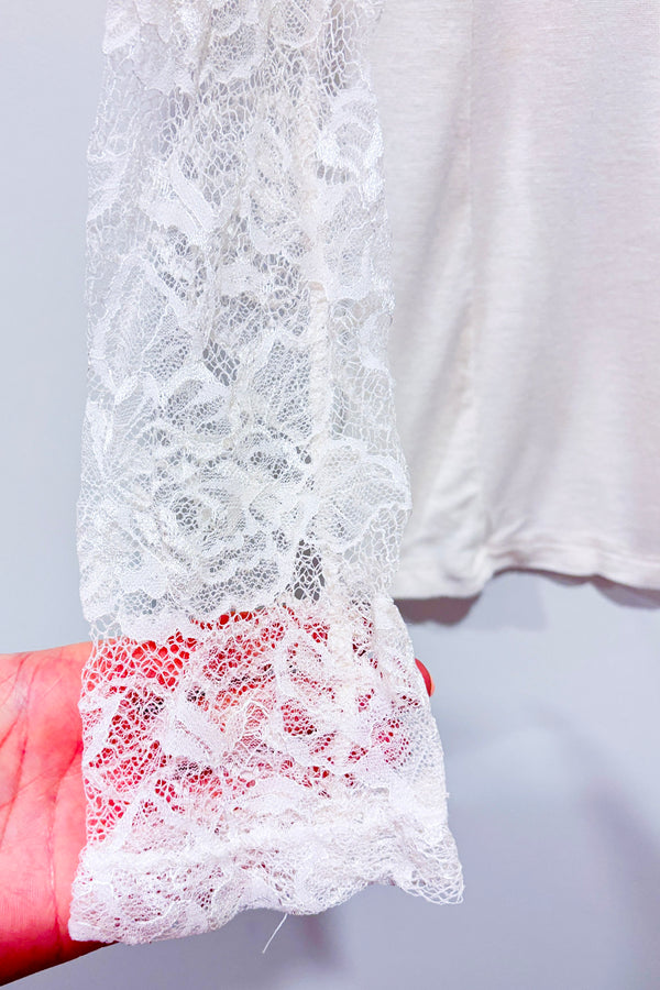 Haut crème avec dentelle aux manches et collet (l)-Ardene-La Penderie du Paradis 🕊