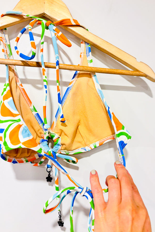 Haut de maillot de bain orange et bleu (m) -- La Penderie du Paradis ?