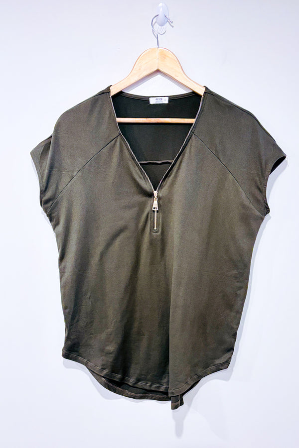 Haut kaki avec zip or (l)-Ardene-La Penderie du Paradis 🕊