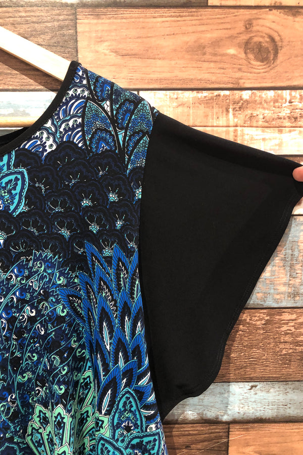 Haut noir et bleu fleuri (l) seconde main Laura