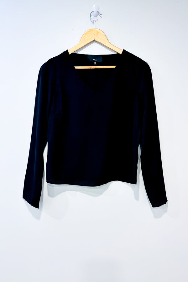 Haut noir (xxs) seconde main AKA