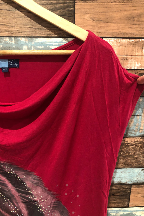 Haut rouge avec plumes et diamants (xl) seconde main blu stop