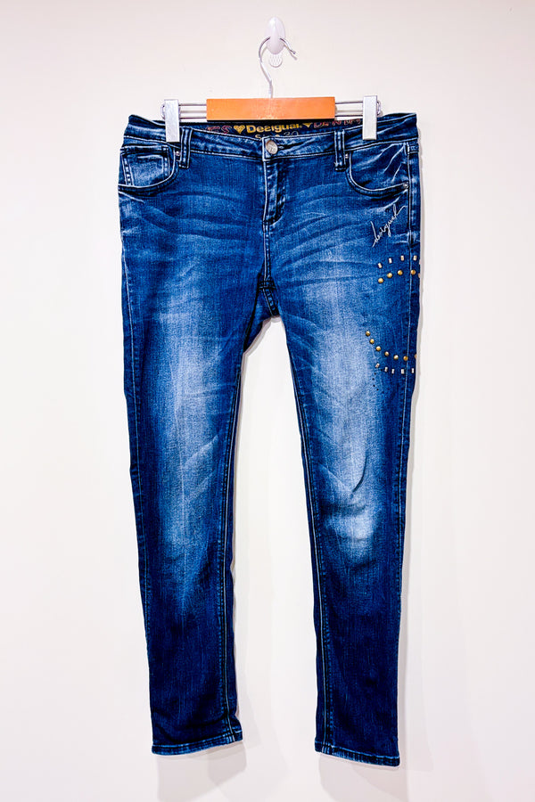 Jeans bleu délavé jambe étroite (l)-Desigual-La Penderie du Paradis 🕊