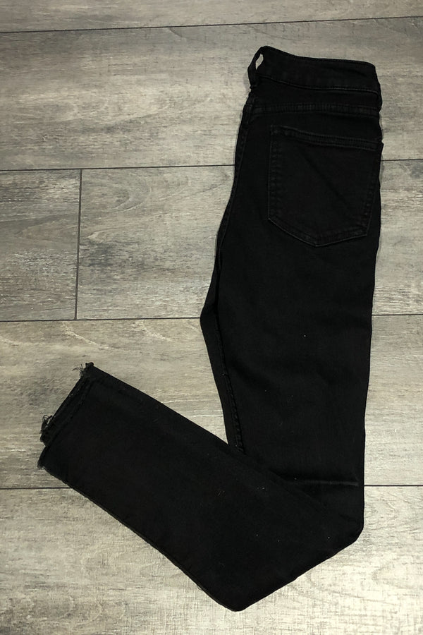 Jeans CALI noir troué (xs) seconde main Urban Planet