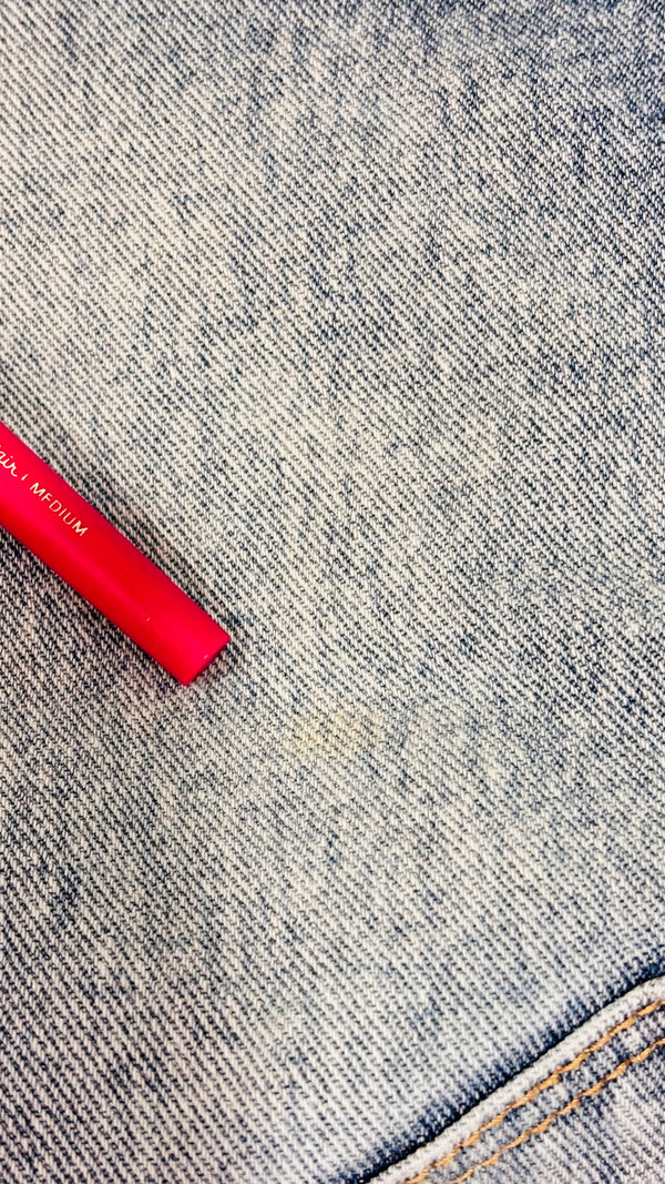 Jeans mom bleu pâle troué (xs)-Refuge-La Penderie du Paradis 🕊