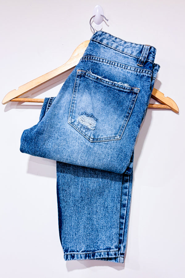 Jeans mom bleu pâle troué (xs)-Refuge-La Penderie du Paradis 🕊