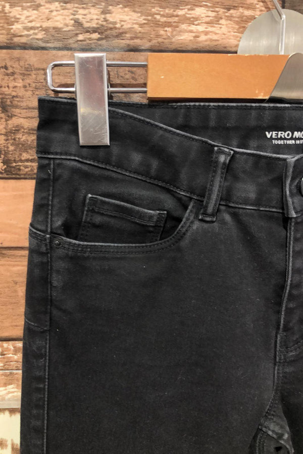 Jeans noir jambe étroite (xs) seconde main Vero Moda