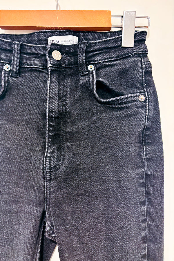 Jeans noir jambe étroite à taille haute (xs)-Zara-La Penderie du Paradis 🕊