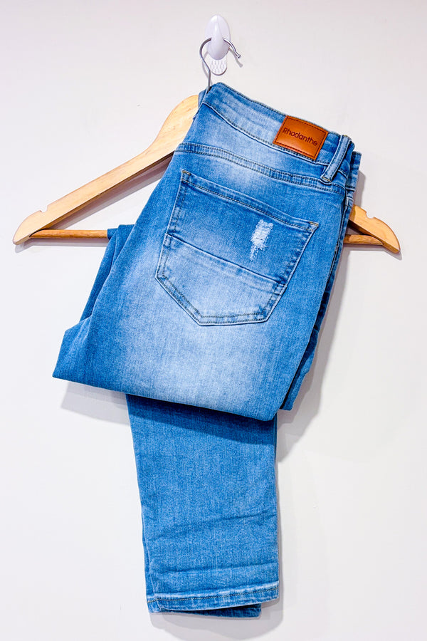 Jeans boyfriend troués bleu pâle jambe étroite (s)-Rhodanthe-La Penderie du Paradis 🕊