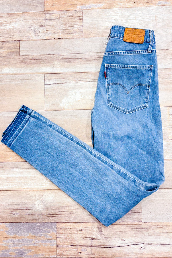 Jeans 711 bleu pâle jambe étroite (s)-Levi's-La Penderie du Paradis 🕊