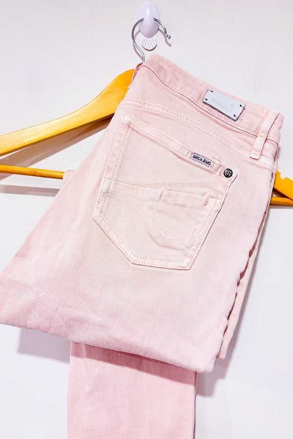 Jeans court Rachelle usé rose jambe étroite (m)* seconde main - Garcia- La Penderie du Paradis