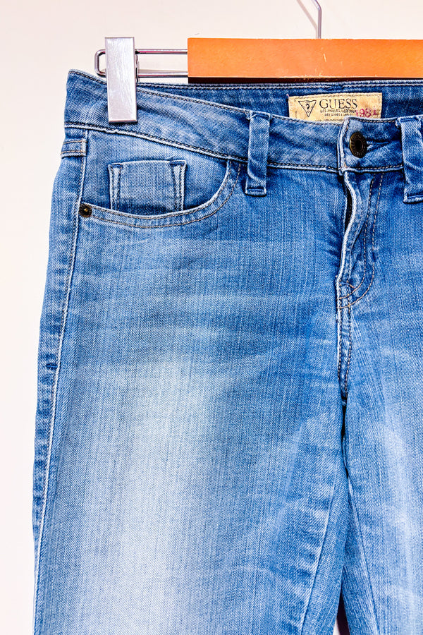 Jeans Brittney bleu pâle jambe étroite à taille basse (s)-Guess-La Penderie du Paradis 🕊