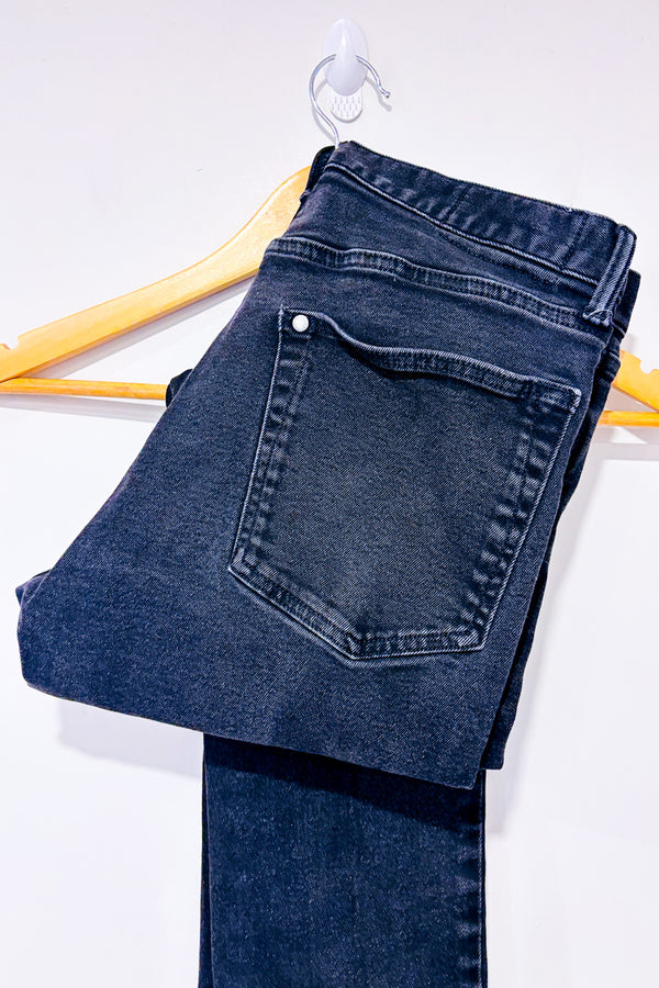 Jeans noir jambe droite - Homme seconde main - H&M- La Penderie du Paradis