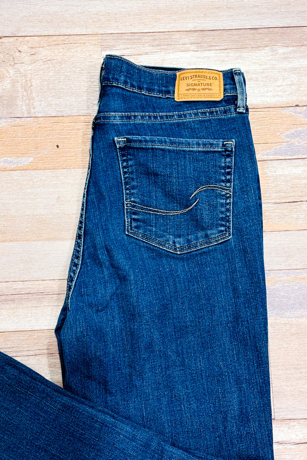 Jeans bleu délavé jambe étroite à taille haute* seconde main - Levi's- La Penderie du Paradis