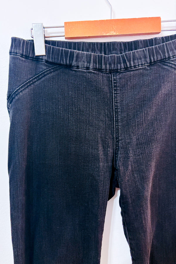 Jeans Myles skinny noir à taille élastique seconde main - BCBGMaxazria- La Penderie du Paradis