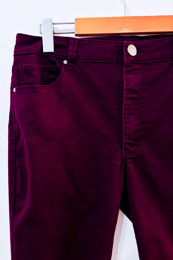 Pantalon bourgogne extensible à jambe étroite* seconde main - Design Lab- La Penderie du Paradis
